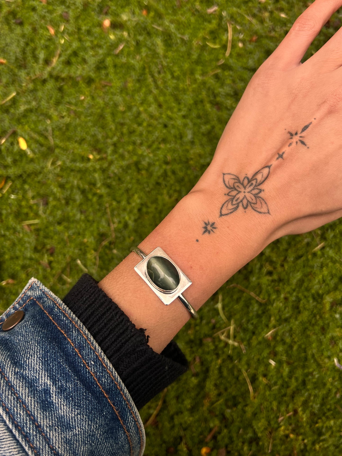 Cat’s Eye Cuff - Size 5.75”