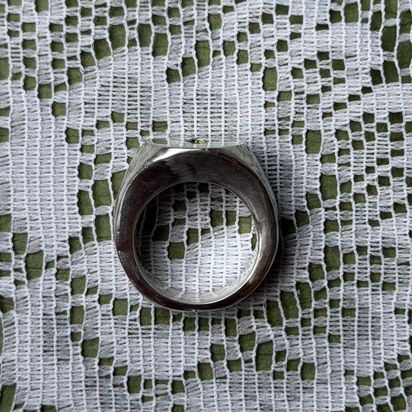 Peridot Signet - Size 7